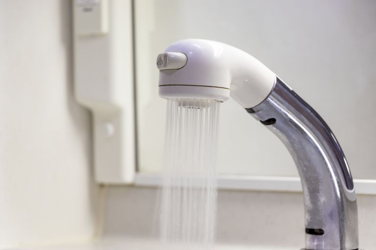 あなたの飲む水本当に安全ですか家庭崩壊も招く浄水器選びの落とし穴と衝撃の真実